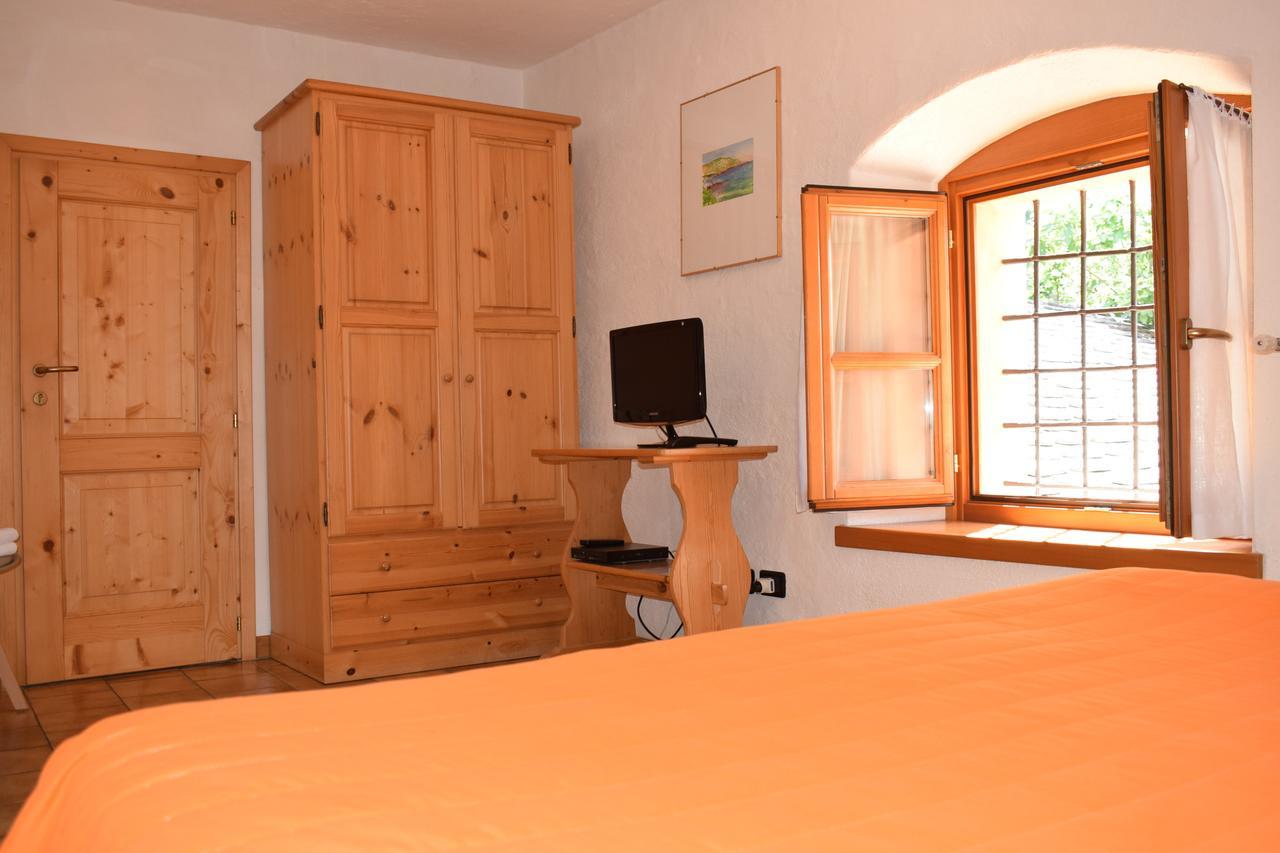 Italo-Svizzero Hotel Chiavenna Buitenkant foto