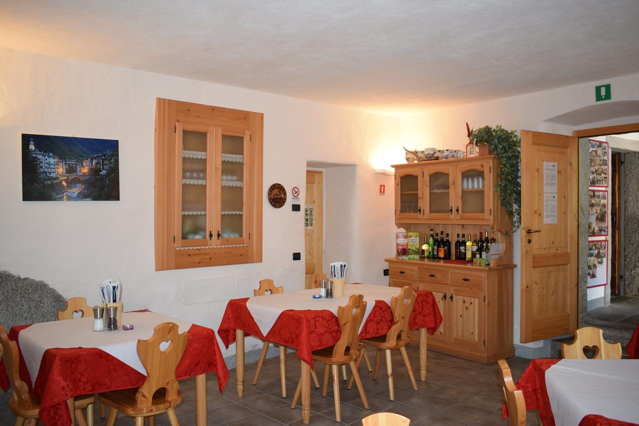 Italo-Svizzero Hotel Chiavenna Buitenkant foto