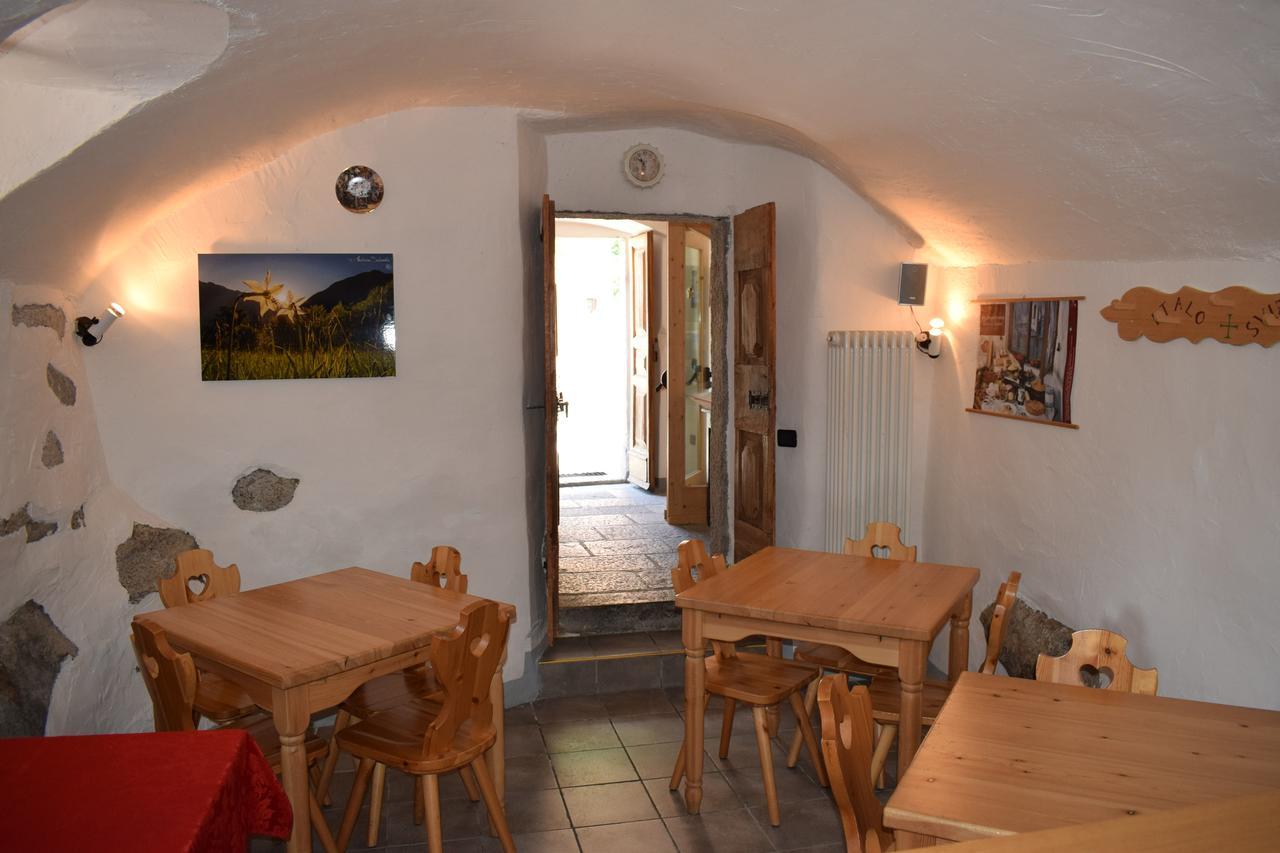 Italo-Svizzero Hotel Chiavenna Buitenkant foto