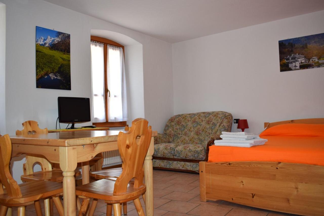 Italo-Svizzero Hotel Chiavenna Buitenkant foto