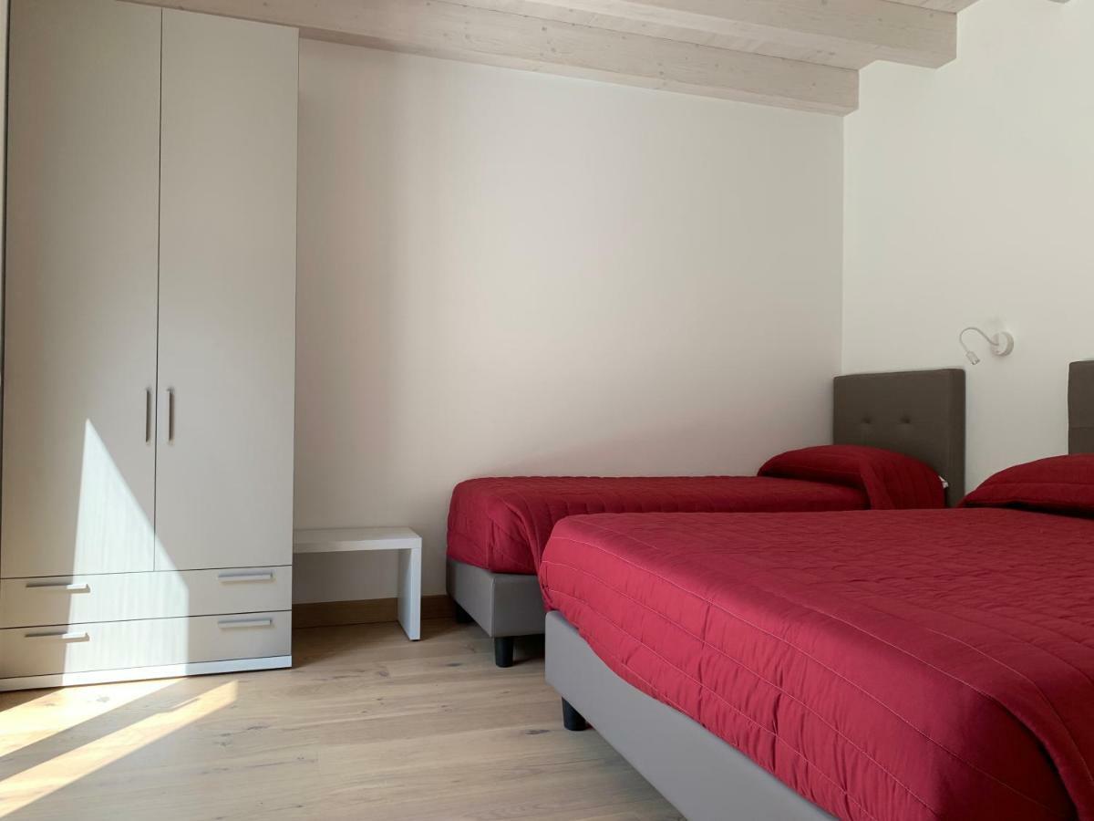 Italo-Svizzero Hotel Chiavenna Buitenkant foto